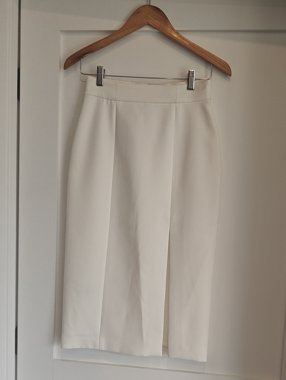 BCBG White Pencil Skirt with Front Slit